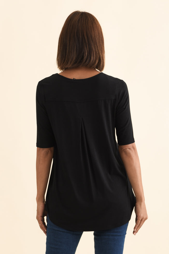 Maya Black Half Sleeve Tee,Brunette model,alt text|model:Cara