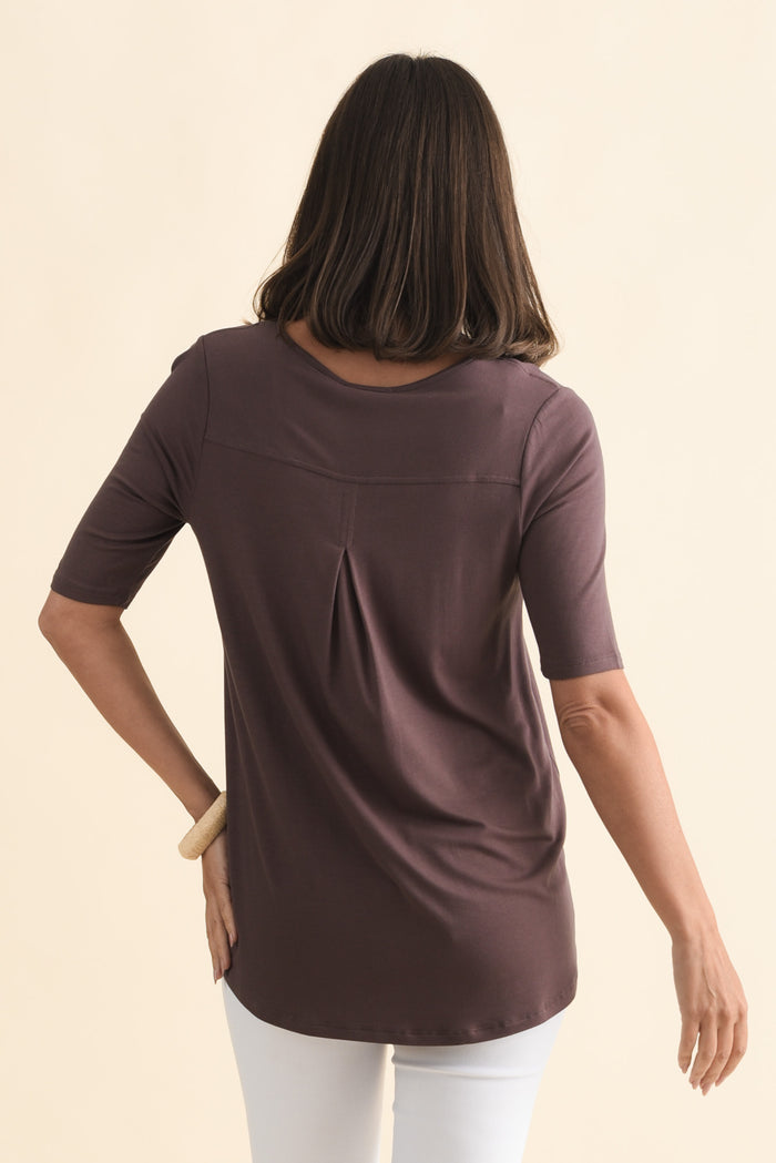 Maya Brown Half Sleeve Tee,Brunette model,alt text|model:MJ