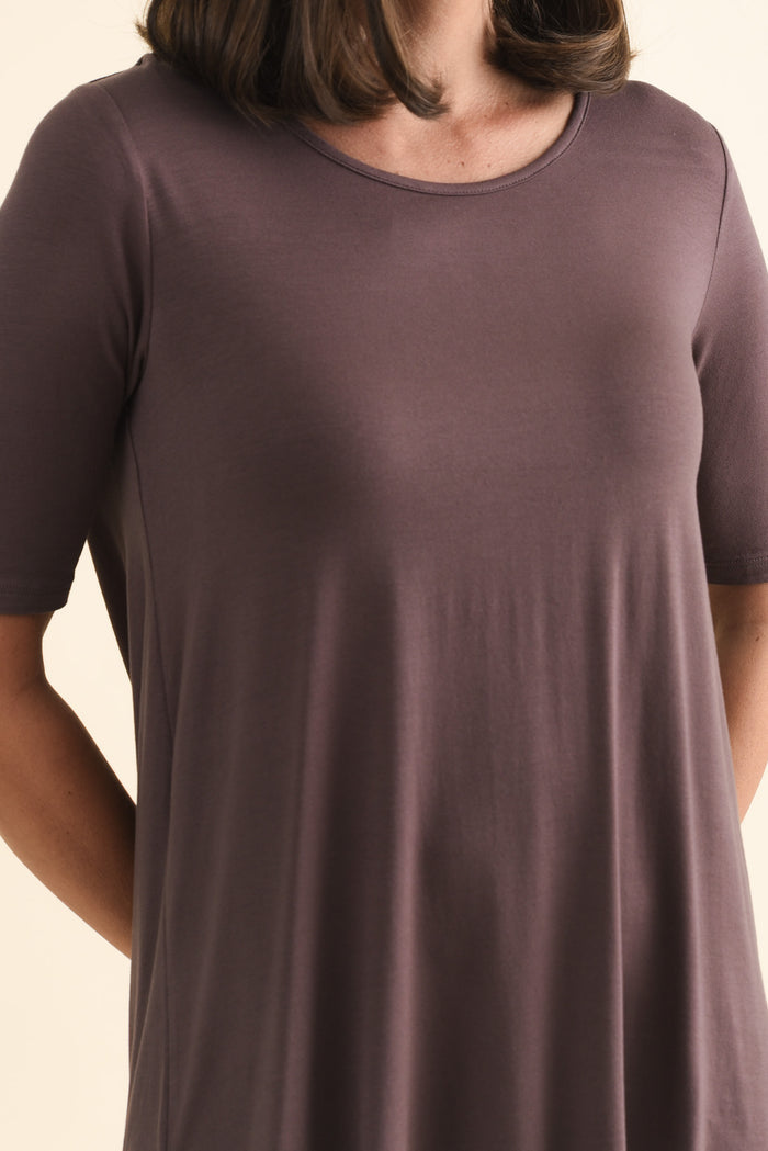 Maya Brown Half Sleeve Tee,Brunette model,alt text|model:MJ