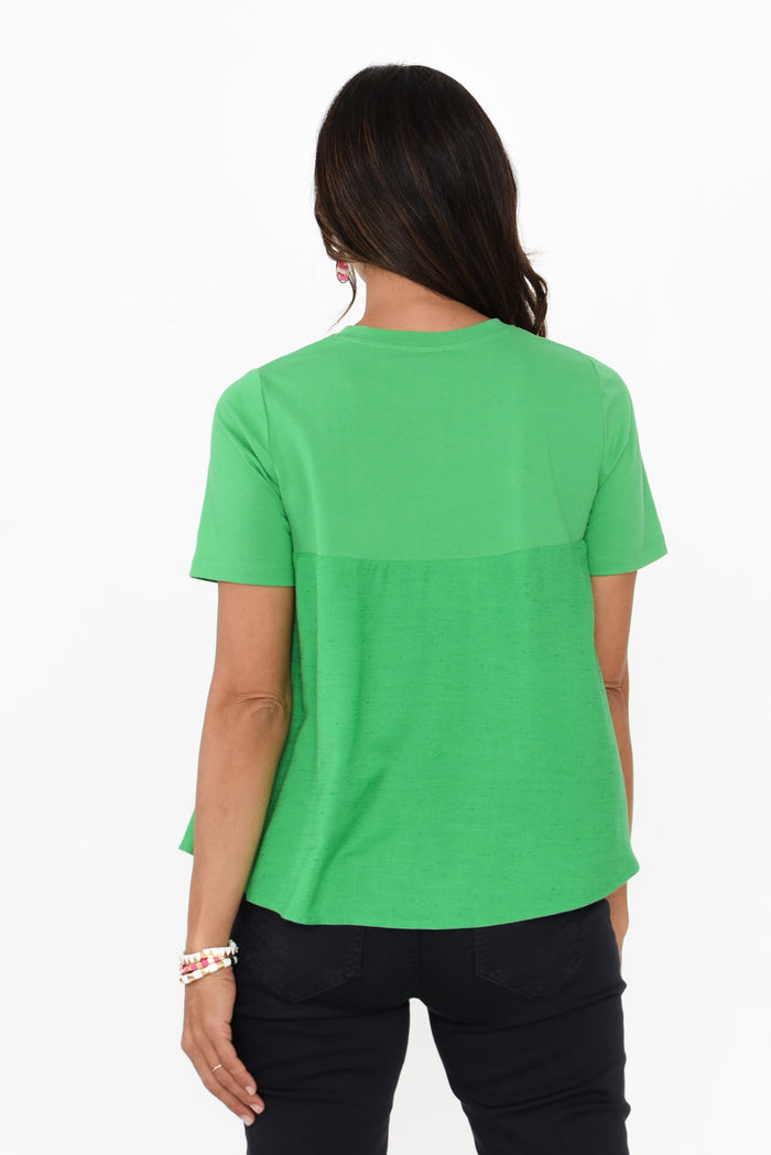 Melrose Green Top,Brunette model,alt text|model:Cara