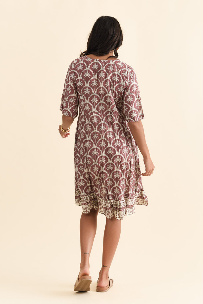 Mila Taupe Palm Crinkle Cotton Dress,Brunette model,alt text|model:Brontie