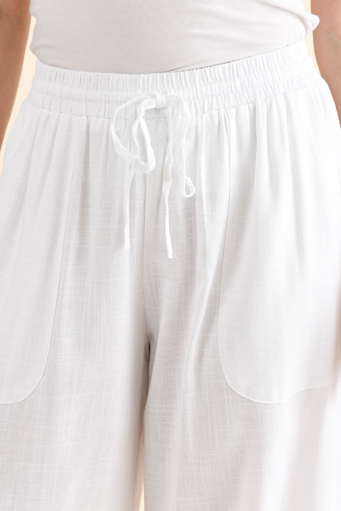 Minnelli White Linen Cotton Pants,Detail,Brunette model,alt text|model:MJ