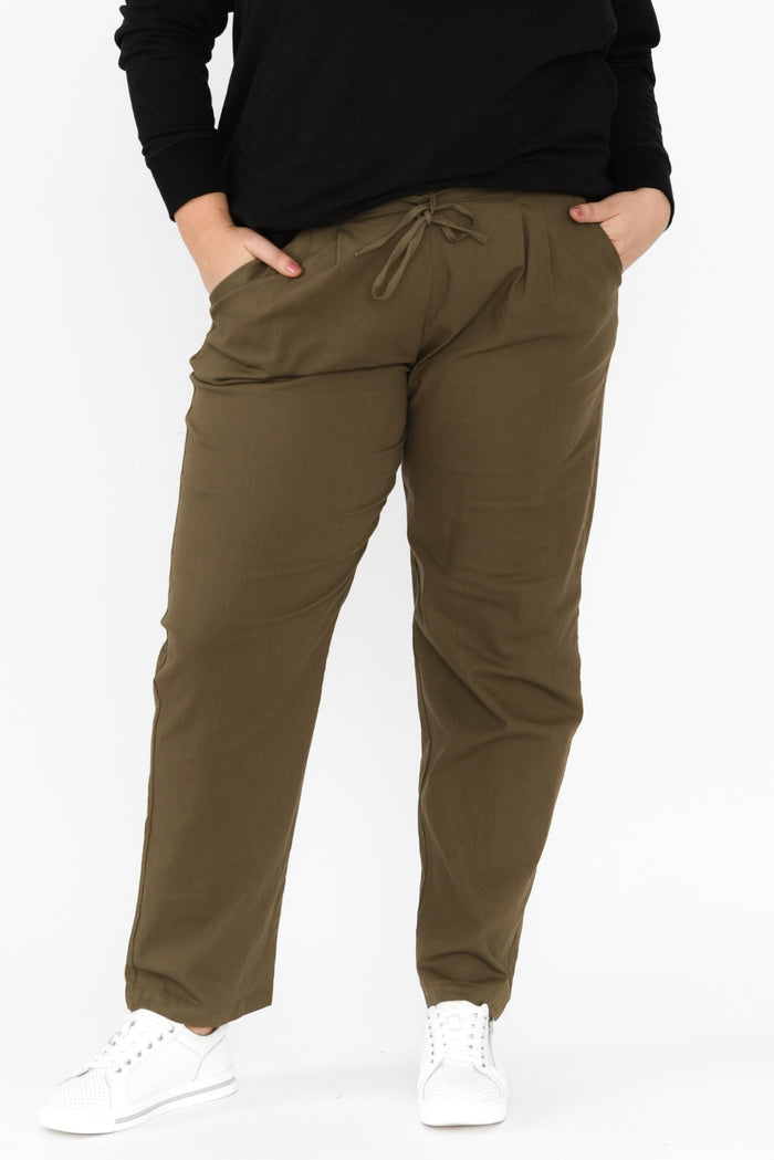 Montgomery Khaki Drawstring Pants,Brunette model,plus-size,curve-bottoms,plus-size-Pants,plus-size-winter-clothing,alt text|model:Gabby