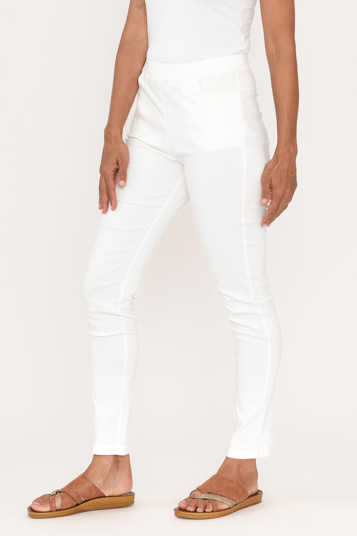 Nora White Stretch Pants,Brunette model,alt text|model:Cara
