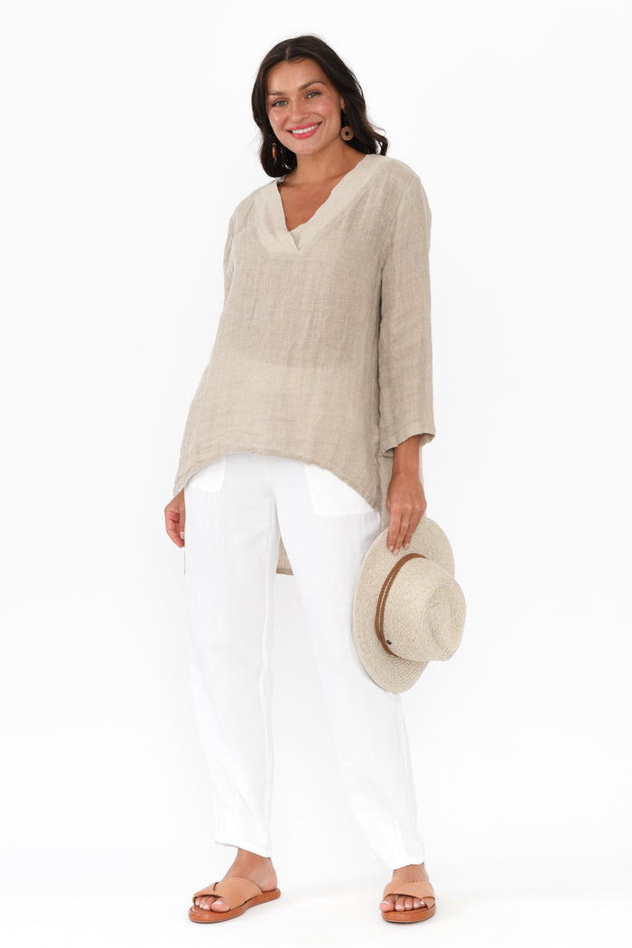 Ofi Natural Linen Tunic Top,Brunette model,alt text|model:Brontie