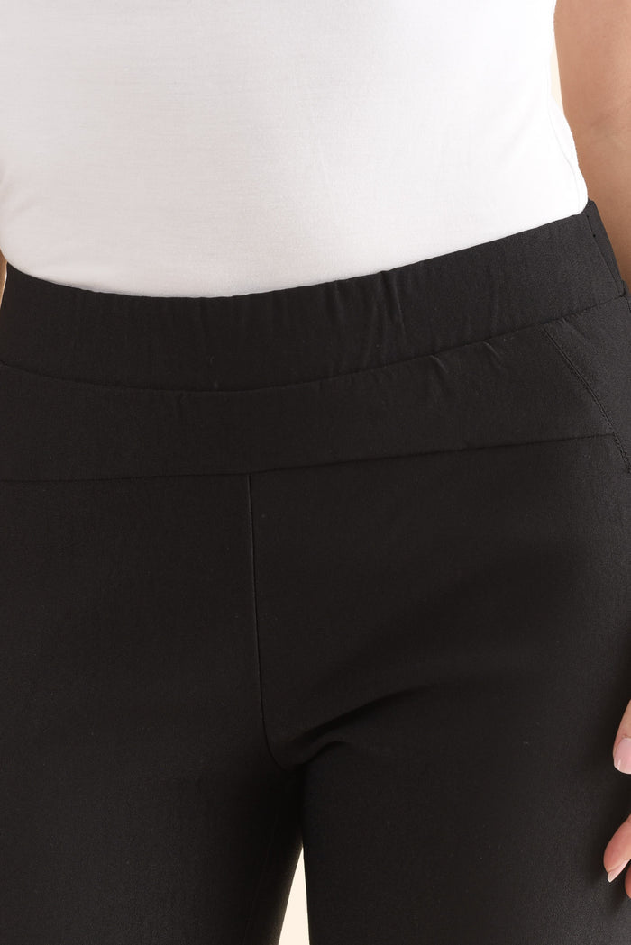 Olympia Black Straight 7/8 Pants,Detail,Brunette model,alt text|model:MJ