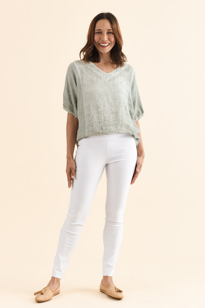 Olympia White Straight Pants,Full Body,Brunette model,alt text|model:Cara