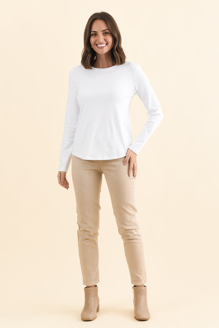 Porter White Cotton Long Sleeve Top,Brunette model,alt text|model:MJ