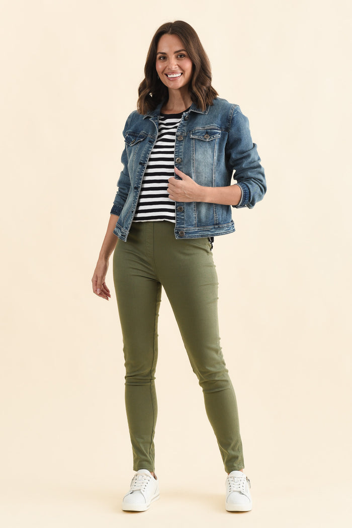 Reed Khaki Stretch Cotton Pants,Brunette model,alt text|model:MJ