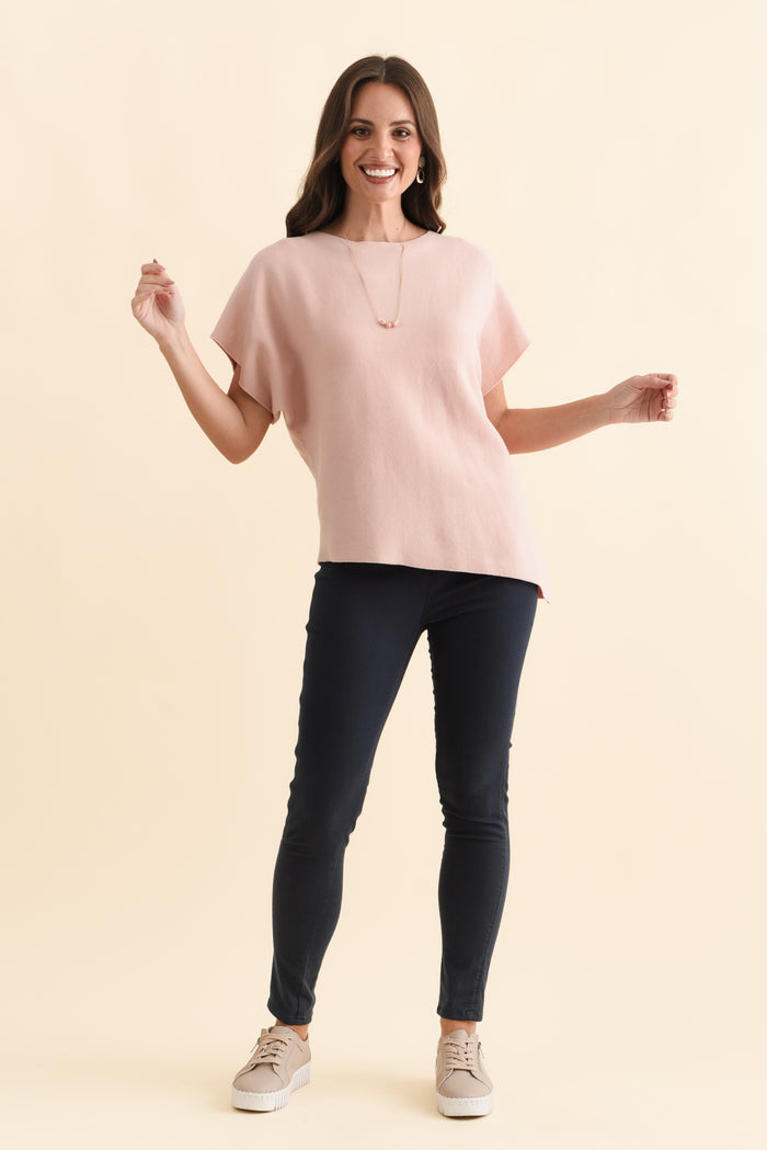 Reed Navy Stretch Cotton Pants,Brunette model,alt text|model:MJ