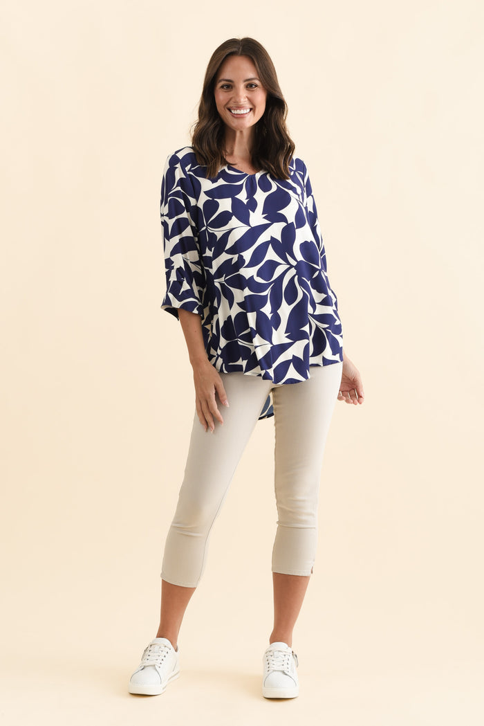 Reed Stone Stretch Cotton Capri Pants,Brunette model,alt text|model:MJ