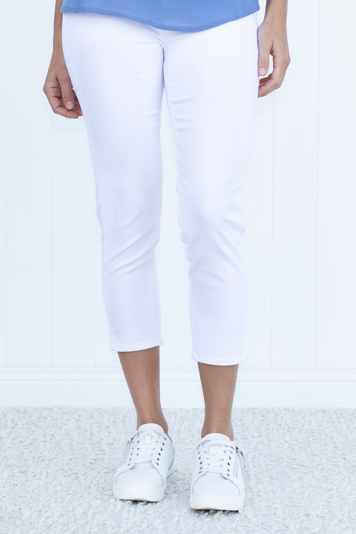 Reed White Stretch Cotton Capri Pants, Lifestyle