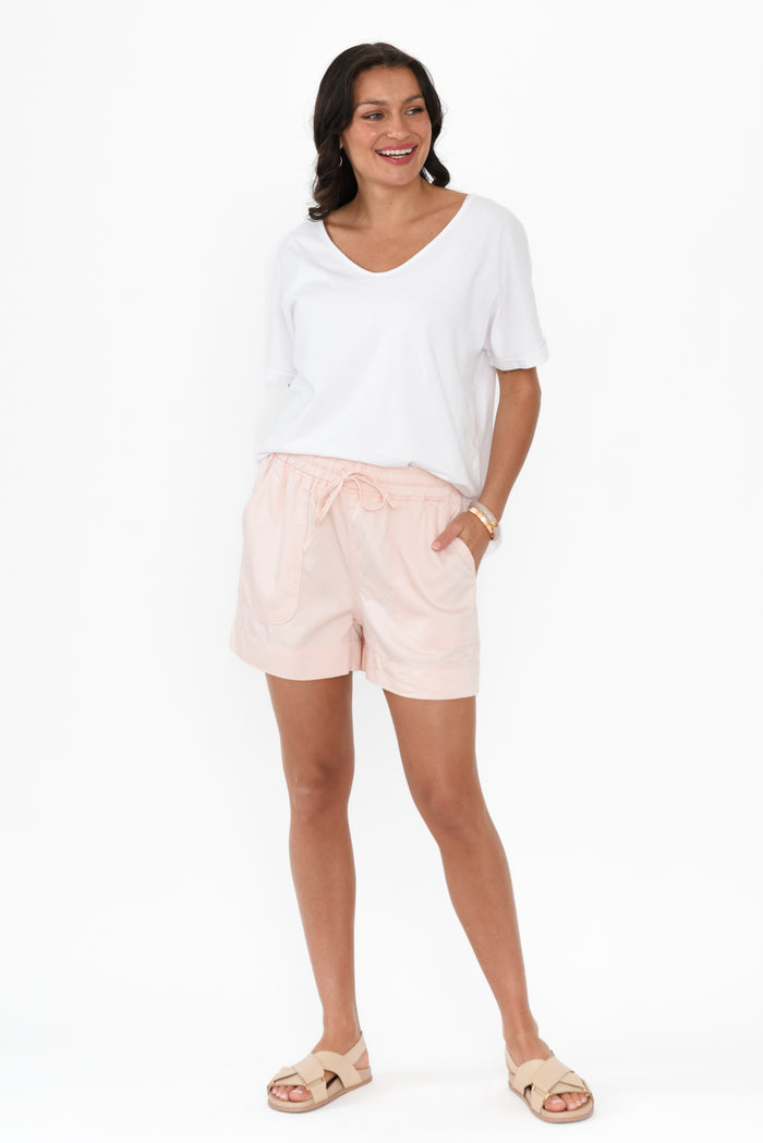 Remi Relax Light Pink Denim Shorts,Brunette model,alt text|model:Brontie