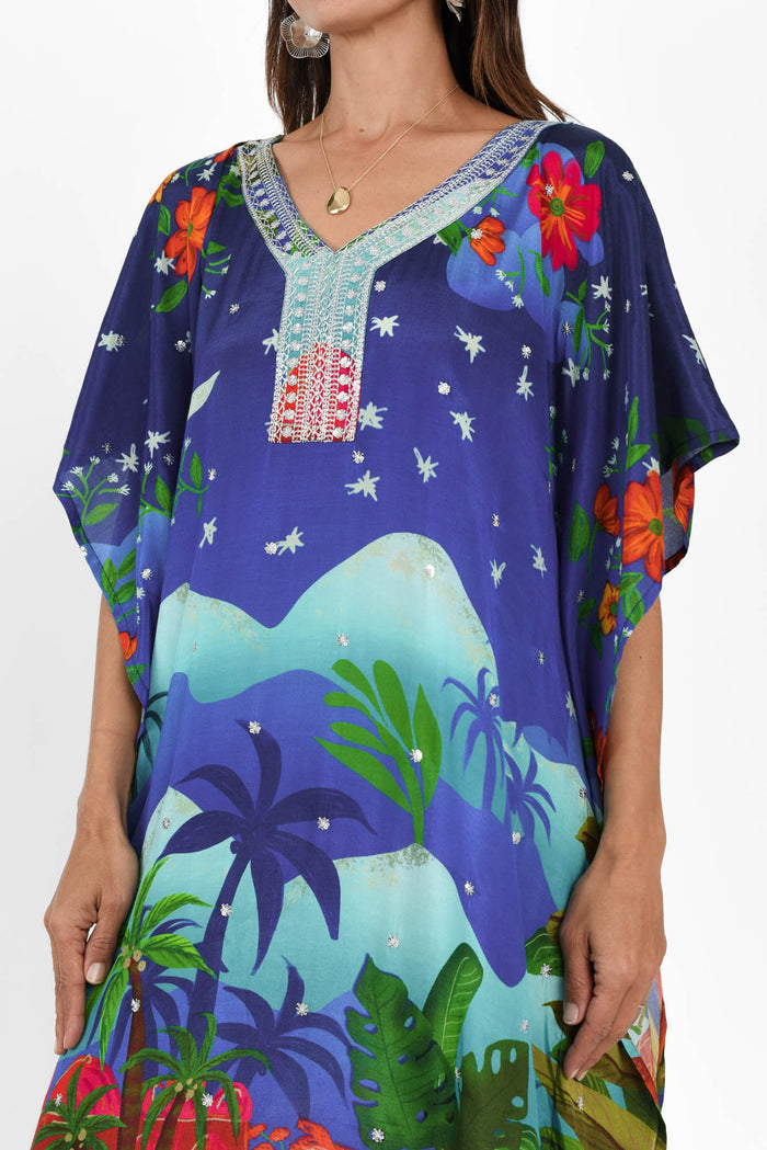 Reyna Blue Paradise Kaftan,Brunette model,alt text|model:Cara