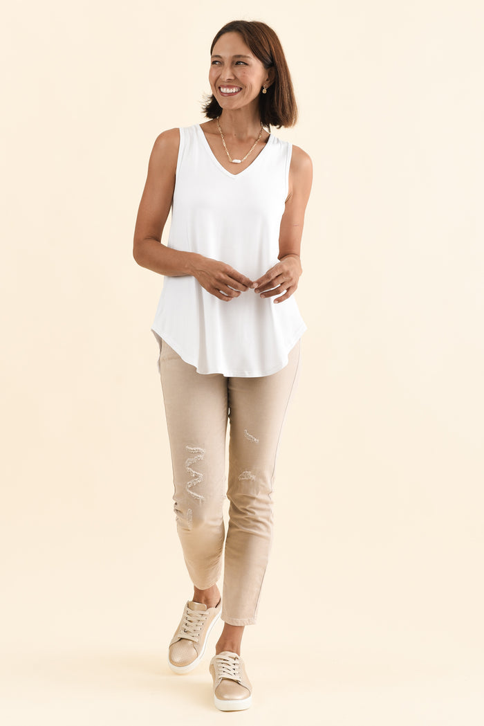 Rihanna White Bamboo Tank,Brunette model,alt text|model:Cara
