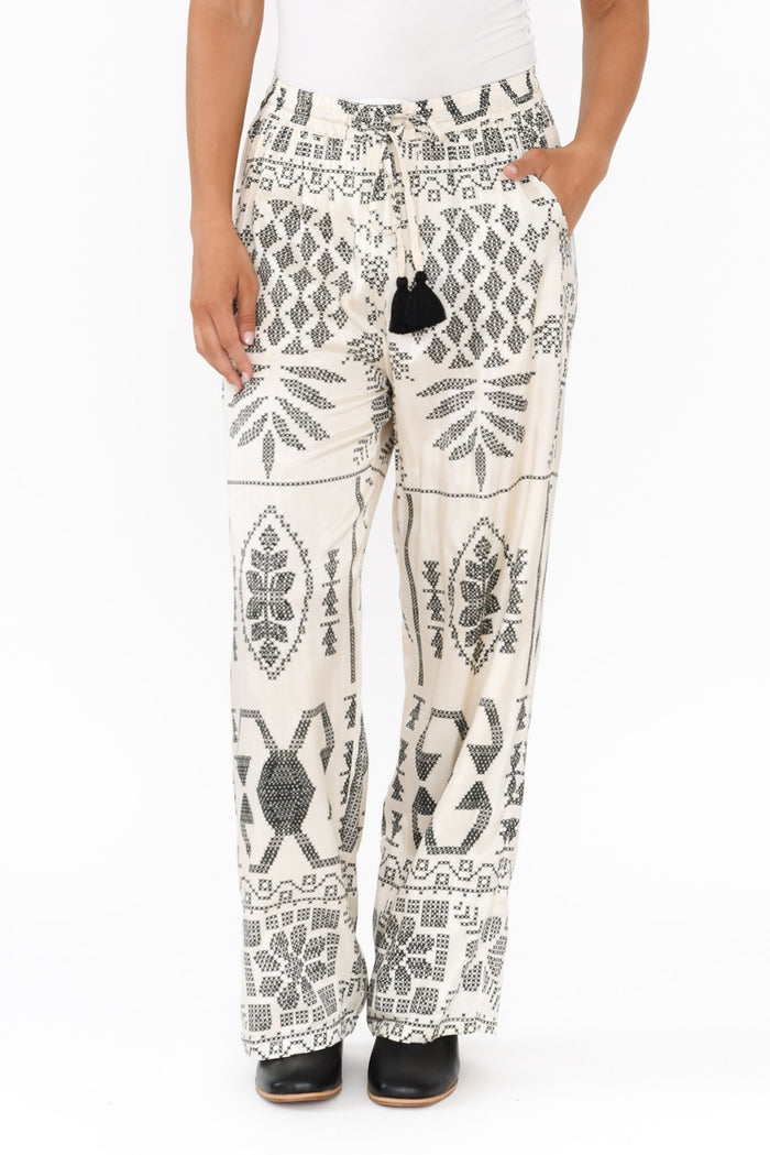 Rio Natural Abstract Tie Pants,Blonde model,alt text|model:Mollie