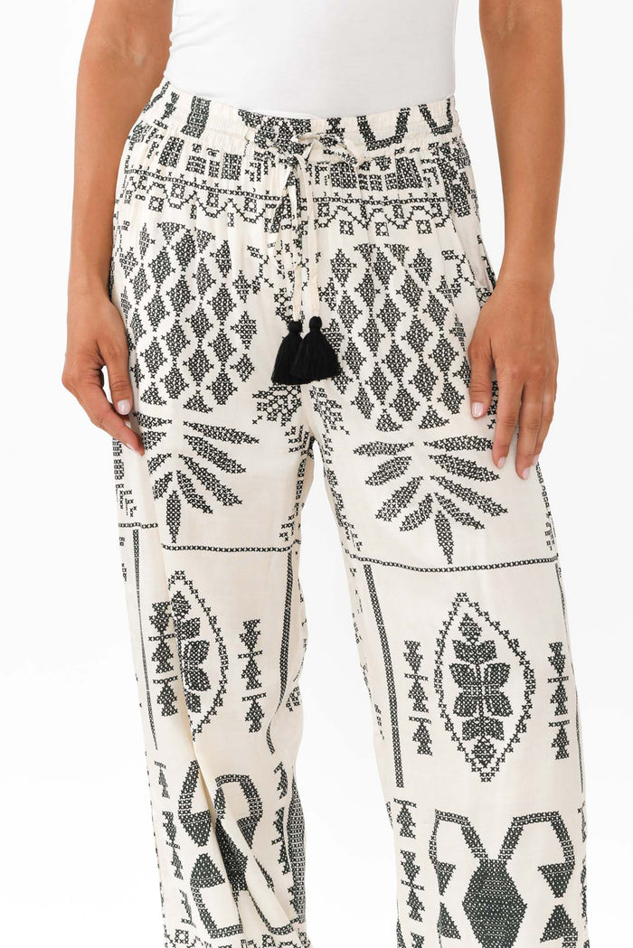 Rio Natural Abstract Tie Pants,Blonde model,alt text|model:Mollie