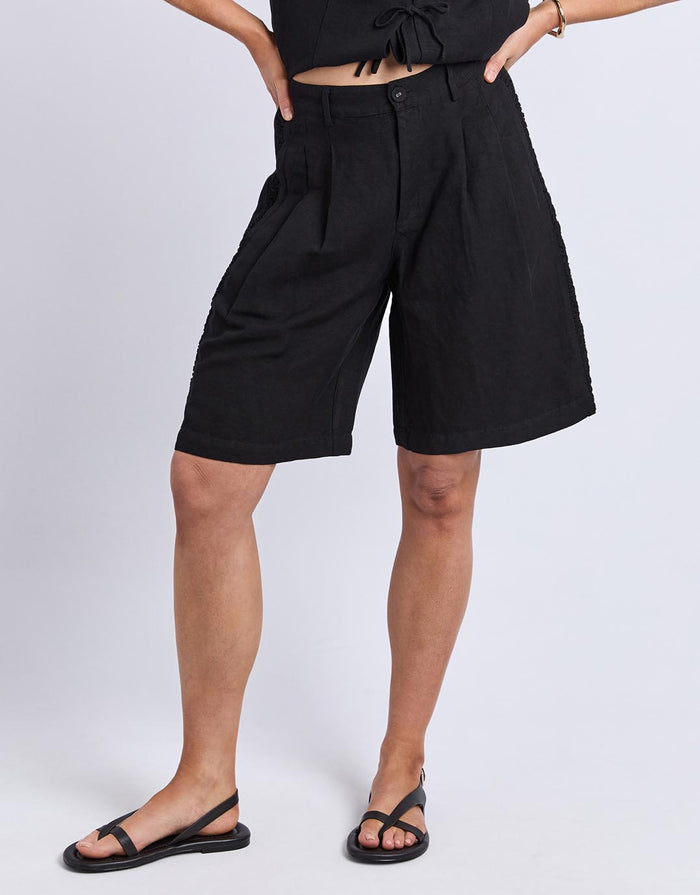 foxwood-san-lucas-short-black-womens-clothing