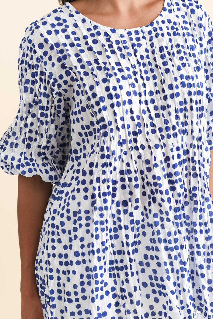 Selma Blue Confetti Crinkle Cotton Top,Brunette model,alt text|model:Brontie