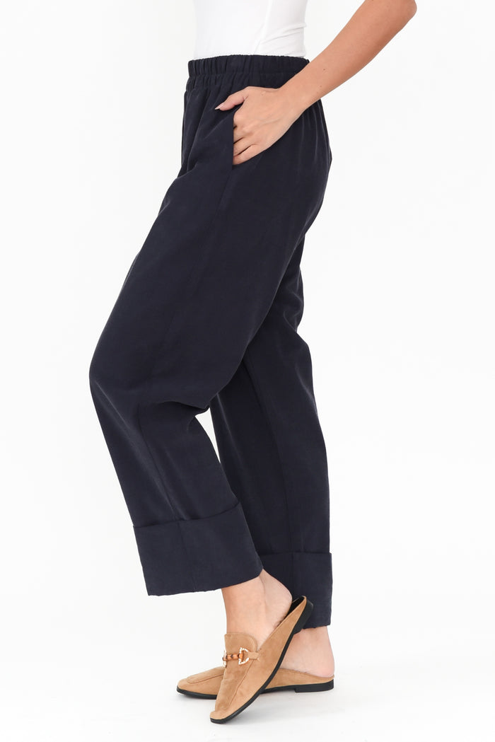 Seria Navy Cuff Pants,Brunette model,alt text|model:MJ