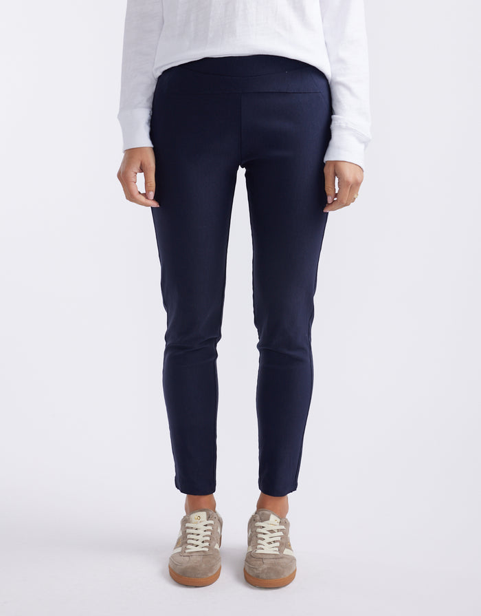 The 24/7 Bengaline Crop Pant - Navy