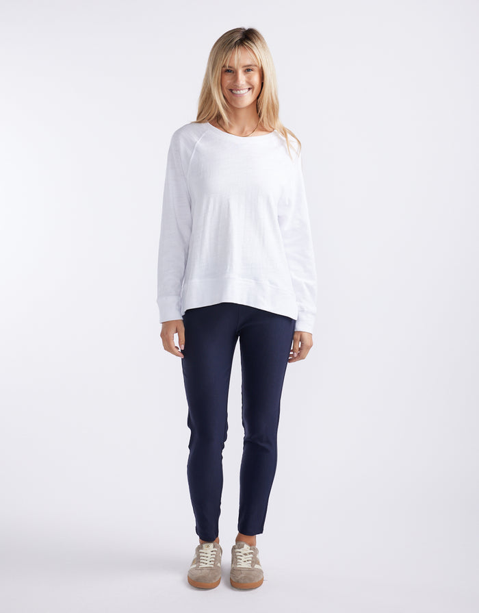 The 24/7 Bengaline Crop Pant - Navy