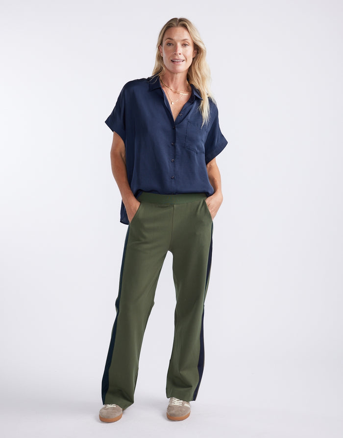 Timeless Straight Leg Ponte Pant - Khaki / Navy