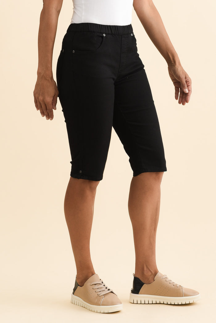 Tora Black Stretch Shorts,Brunette model,alt text|model:Cara