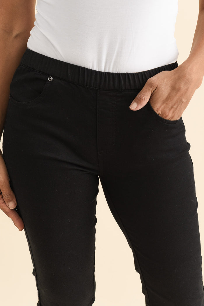 Tora Black Stretch Shorts,Brunette model,alt text|model:Cara
