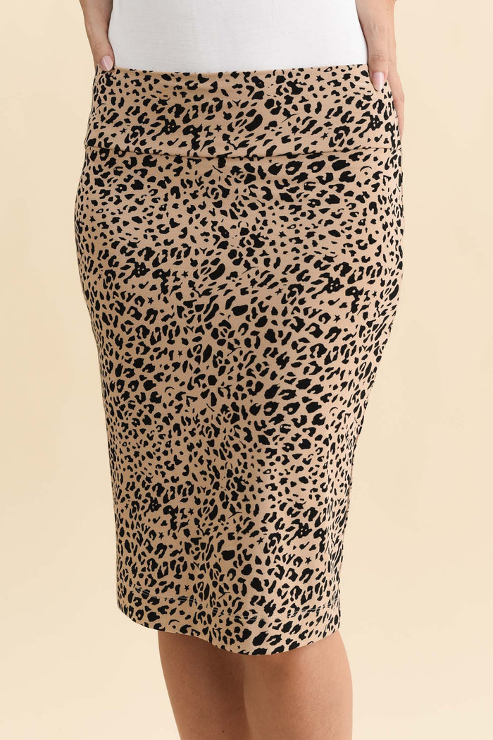 Whitney Leopard Bamboo Tube Skirt,Brunette model,alt text|model:MJ