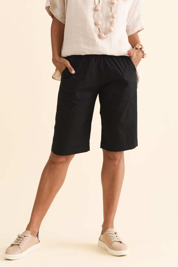 Wilson Black Cotton Shorts,Brunette model,alt text|model:Cara