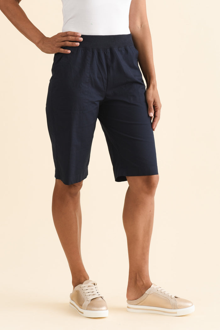 Wilson Navy Cotton Shorts,Brunette model,alt text|model:Cara