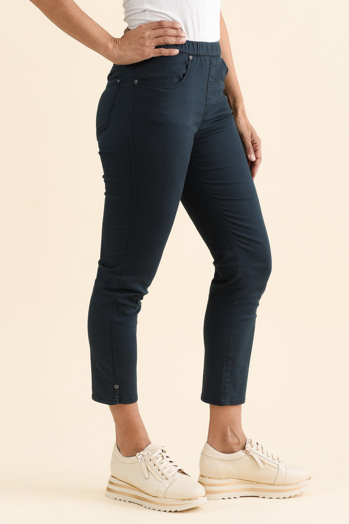 Winslet Navy 7/8 Pants,brunette model,Side of Outfit,alt text|model:Cara