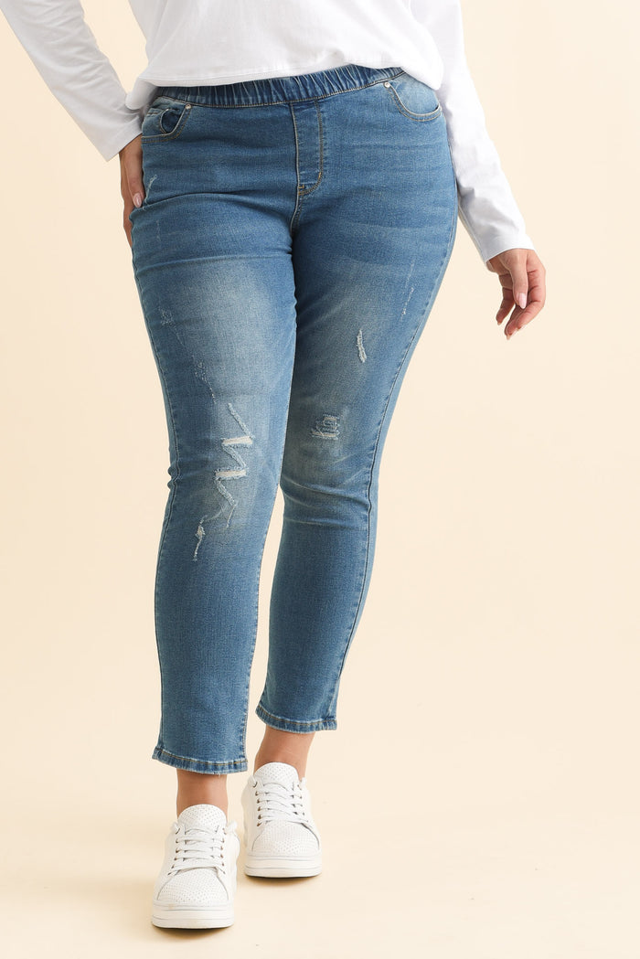 Zadie Distressed Blue Stretch Jeans,Brunette model,alt text|model:Emilia