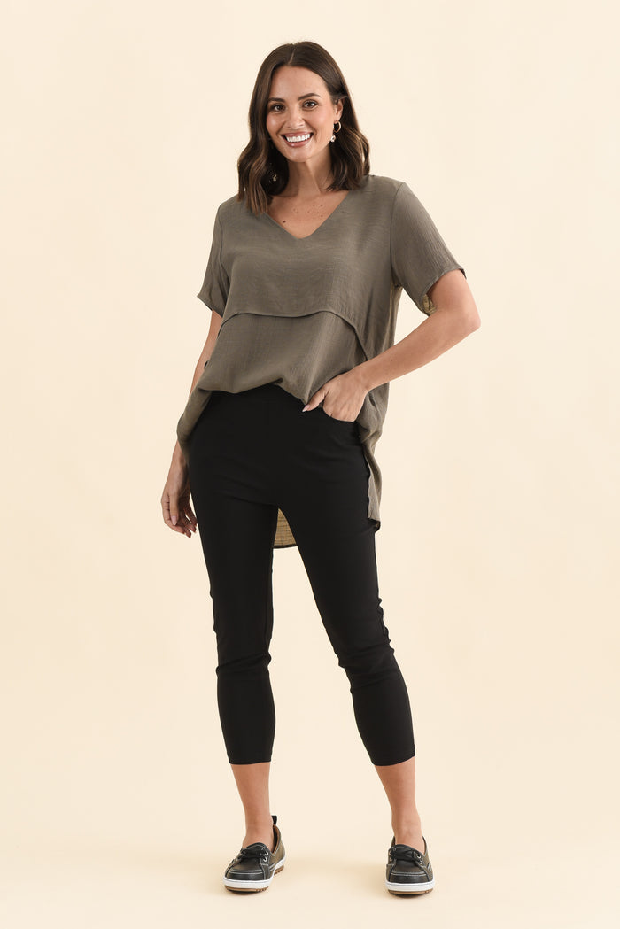 Zara Black Stretch Cropped Pants,Brunette model,alt text|model:MJ