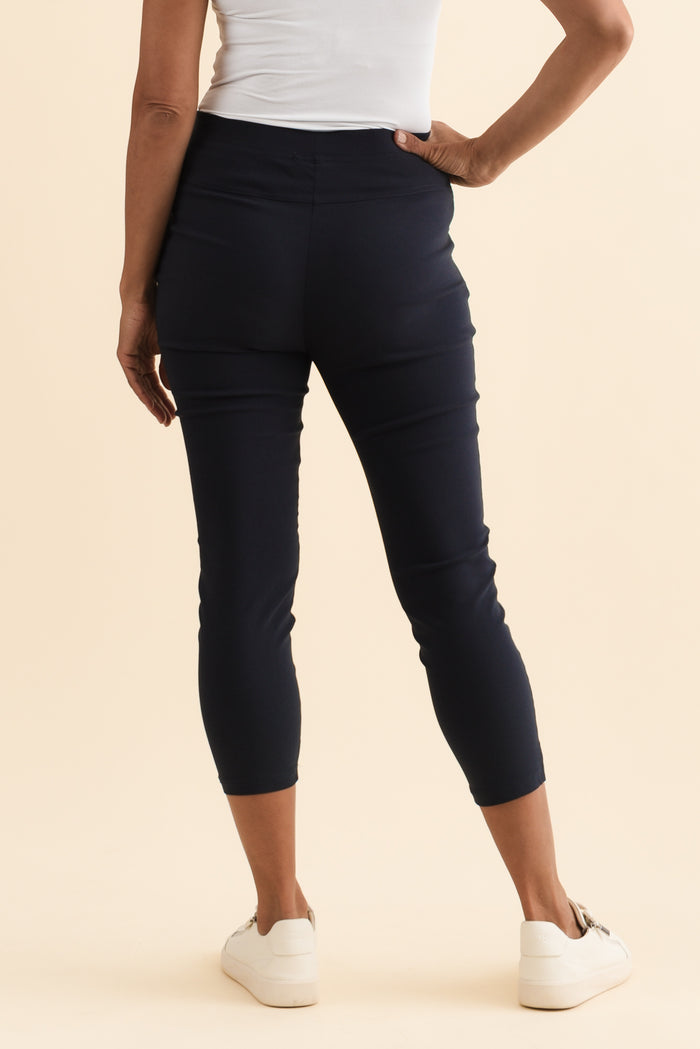 Zara Navy Stretch Cropped Pants,Brunette model,alt text|model:Cara