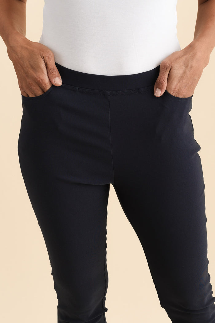 Zara Navy Stretch Cropped Pants,Brunette model,alt text|model:Cara